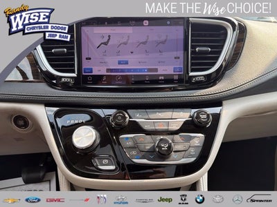 2023 Chrysler Pacifica Hybrid Limited