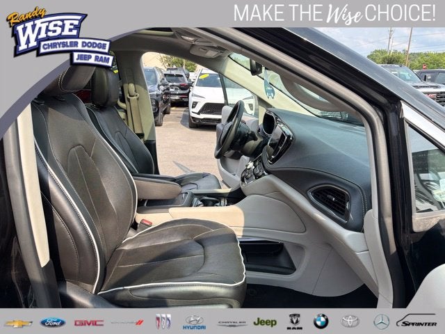2023 Chrysler Pacifica Hybrid Limited