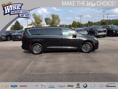 2023 Chrysler Pacifica Hybrid Limited