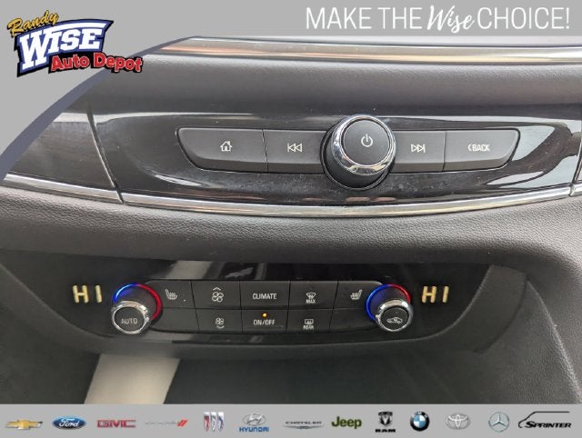 2024 Buick Enclave Essence