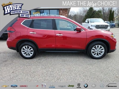 2017 Nissan Rogue SV